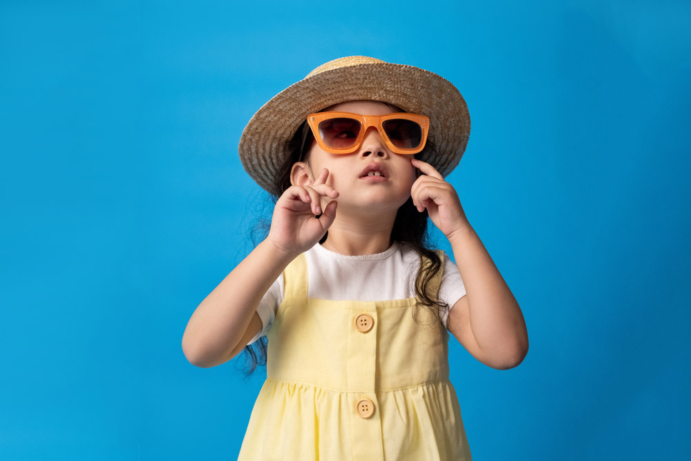 UV light myths and facts, UV protection, UV filter, kids sunglasses, kids eyewear, polarized sunglasses, eyerim blog 